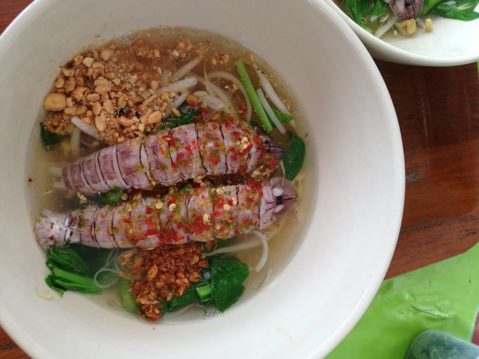 ก๋วยเตี๋ยวกั้ง บ้านเพ