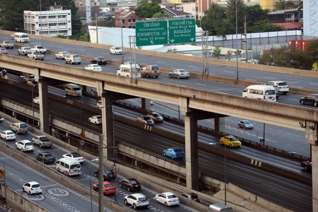 ประกาศปิดถนนวิภาวดีขาออก