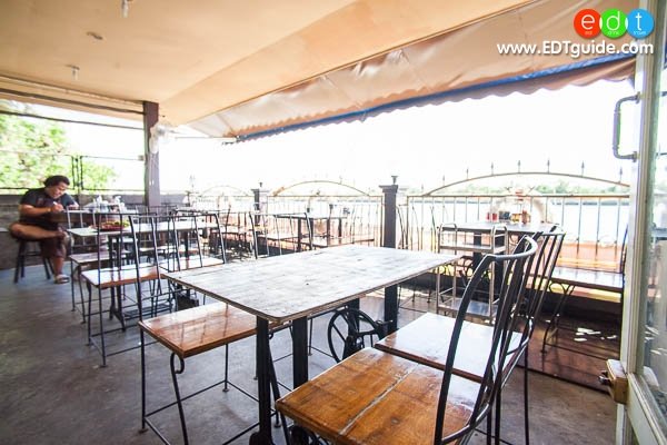 พล ก๋วยเตี๋ยวโบราณ