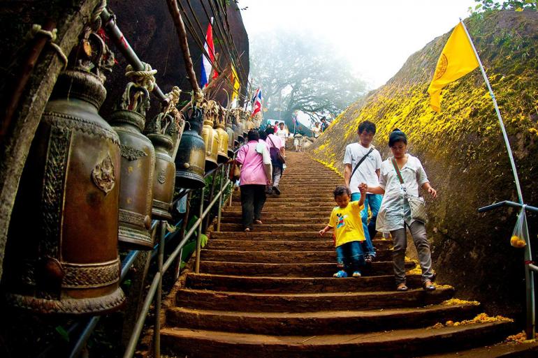 รอยพระพุทธบาท เขาคิชฌกูฏ จ.จันทบุรี