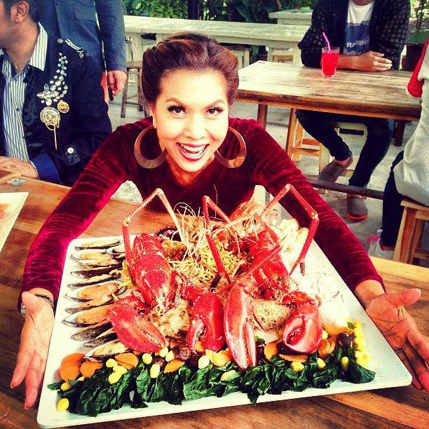 แป๊ะ ราดหน้ามหาชน