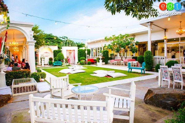 ร้านกาแฟ บ้านต้นเค้ก ชลบุรี