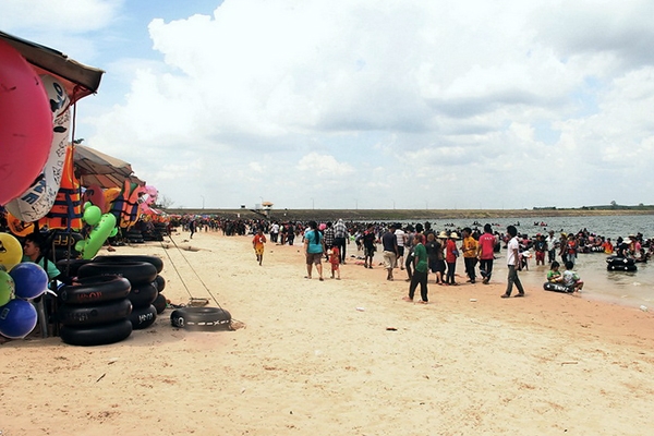 เขื่อนลำนางรอง