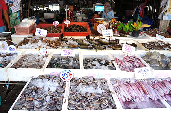 ตลาดบ้านเพ ระยอง