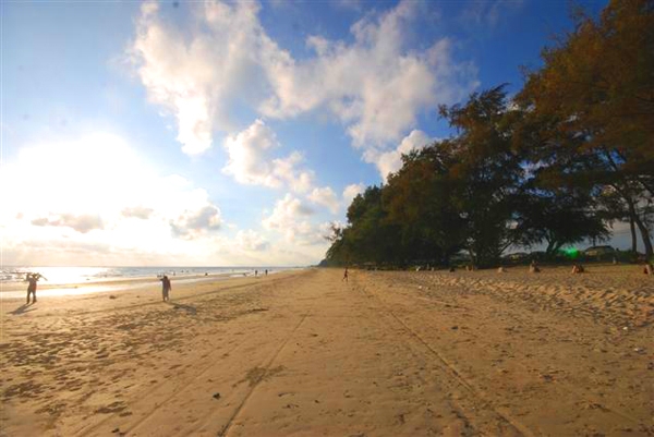 หาดแม่รำพึง ระยอง