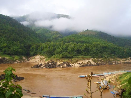 ปากแบ่ง ลาว