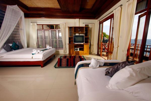 Dusit_Buncha_Resort