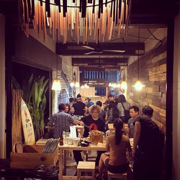 Surf Surf ทาวน์อินทาวน์