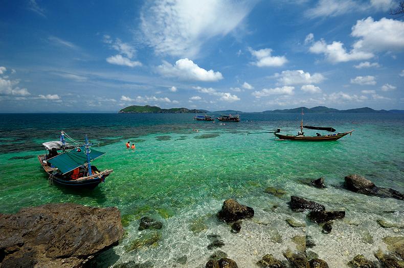 เกาะมัตรา เสน่ห์ทะเลชุมพร ที่คุณต้องไปสัมผัส!