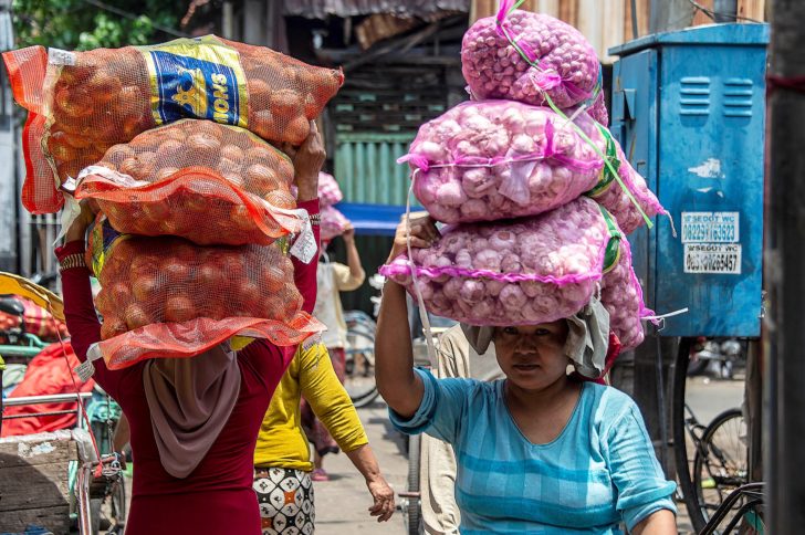 อินโดฯ กังวลนำเข้าจากจีนชะงัก ดันราคากระเทียมในประเทศพุ่ง