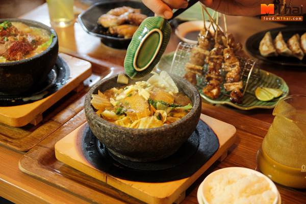 สัมผัสใหม่แห่งการกิน Tonkotsu Kazan Ramen ราเมนภูเขาไฟ