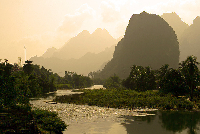 วังเวียงกุ้ยหลินเมืองลาว