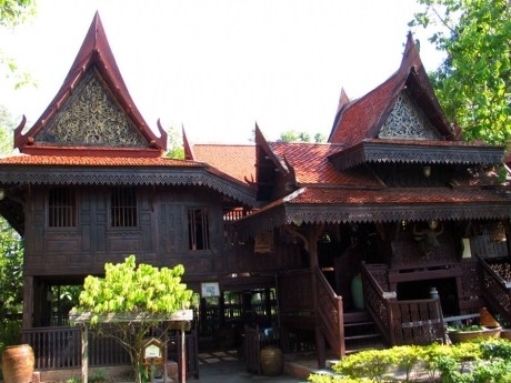 พิพิธภัณฑ์ภโวทัย หรือ สวนภูมิปัญญชาวบ้าน สวนผึ้ง