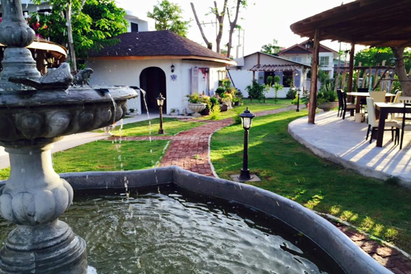 ลาเซียน่า บาย เดอะ ซี - หัวหินซอย3