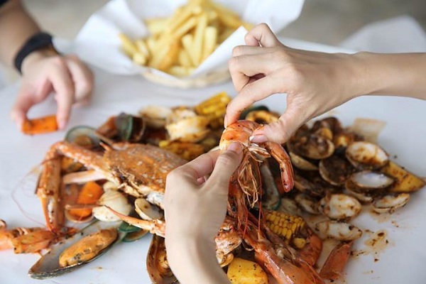 ร้าน CATCH freshness seafood cnx