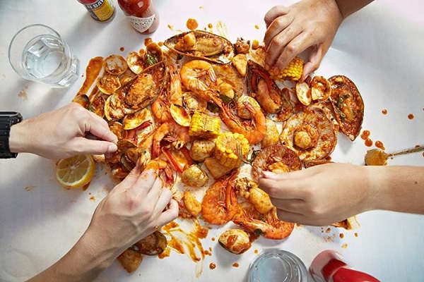 ร้าน Holy Shrimp