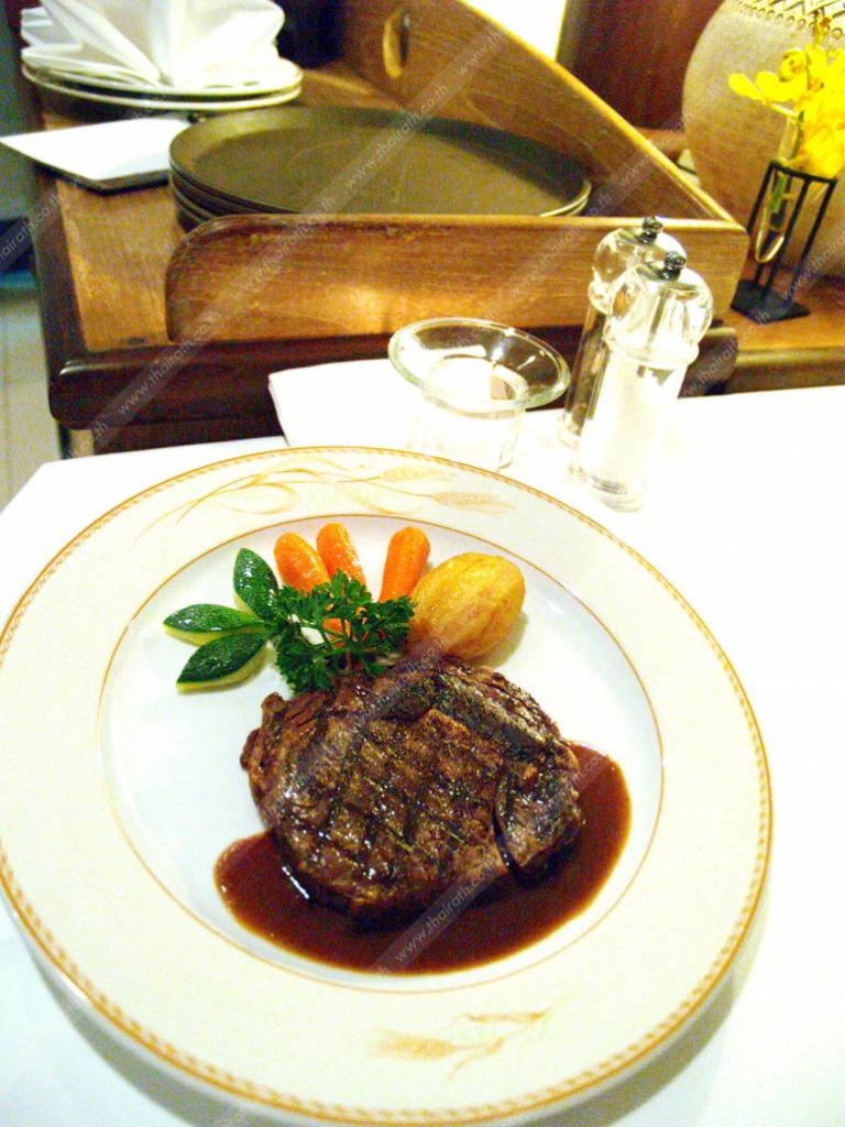 สเต๊กเนื้อริบอาย ราคาเริ่มที่ 710 บาท