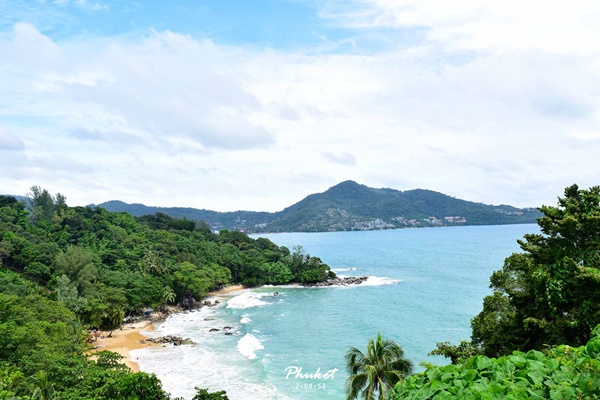 เที่ยวภูเก็ตแบบไม่รีบร้อน แบกเป้นั่งรถไฟไปทะเลหน้าฝน