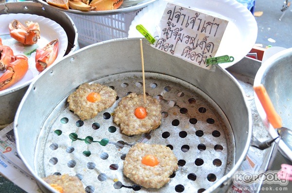 เลาะเลียบริมเจ้าพระยา ชิมของอร่อยท่าพระจันทร์-ท่าช้าง