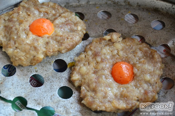 เลาะเลียบริมเจ้าพระยา ชิมของอร่อยท่าพระจันทร์-ท่าช้าง