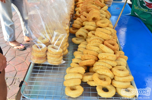 เลาะเลียบริมเจ้าพระยา ชิมของอร่อยท่าพระจันทร์-ท่าช้าง