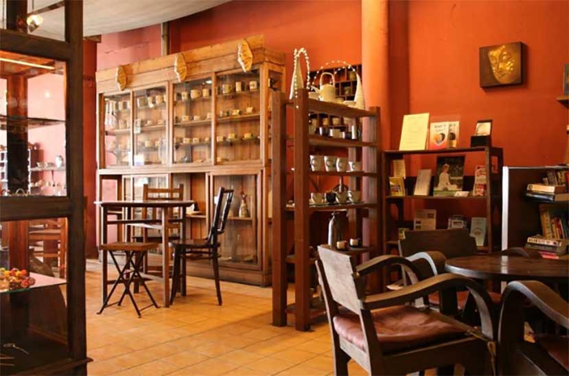 June Art Cafe About Art & Craft