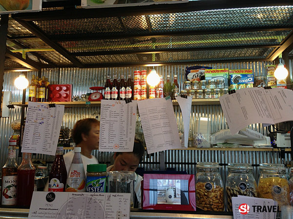 ออเดอร์เพียบเลย โต๊ะไหนสั่งอะไร ก็จะมาแขวน ๆ ไว้