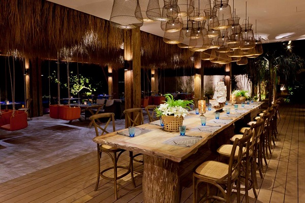 ห้องอาหารปาปิญอง (Papillon Restaurant)