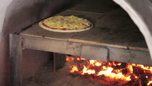 Lanta Pizzeria (เกาะลันตา พิซซ่าเตาถ่าน)