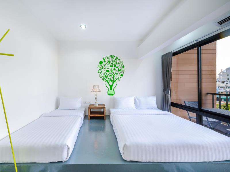 อีโค่ โฮสเทล ภูเก็ต (Eco Hostel)