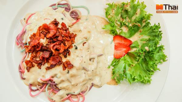 คาเฟ่สีหวาน กับ Unicorn Cafe สาทร 8