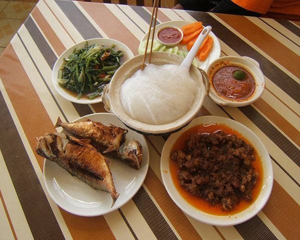 "อัมบูยัต" ประเทศบรูไน