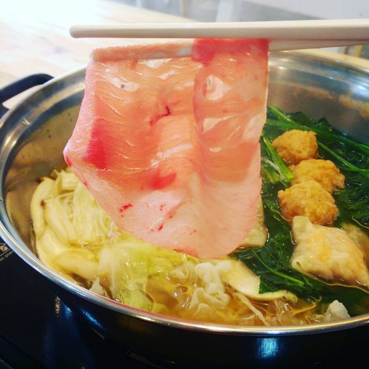 อิ่มอุ่น ชาบู