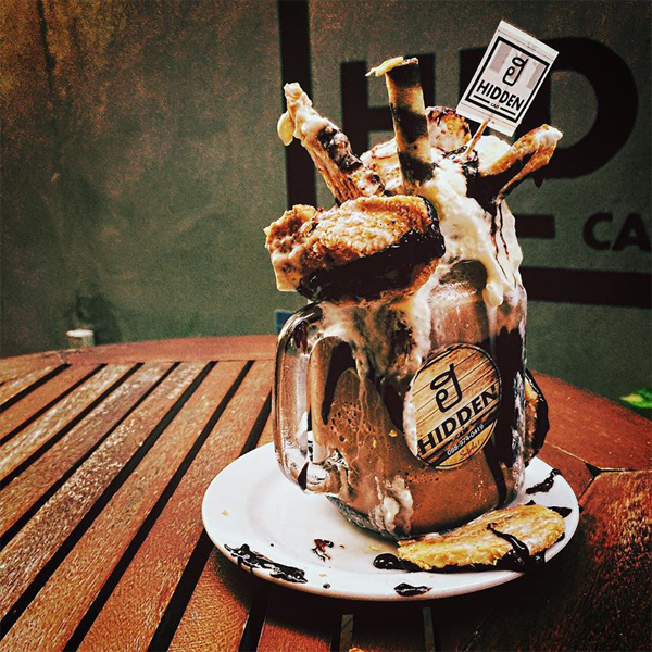 ฮ ฮิดเด้น คาเฟ่ (Hor Hidden Cafe)