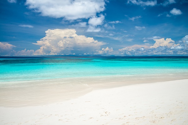 หนาวนี้ห้ามพลาด สัมผัส 11 เกาะสวยที่สุดในไทย