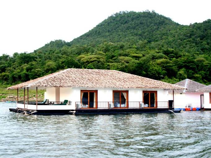 เลค เฮฟเว่น รีสอร์ท แอนด์ ปาร์ค